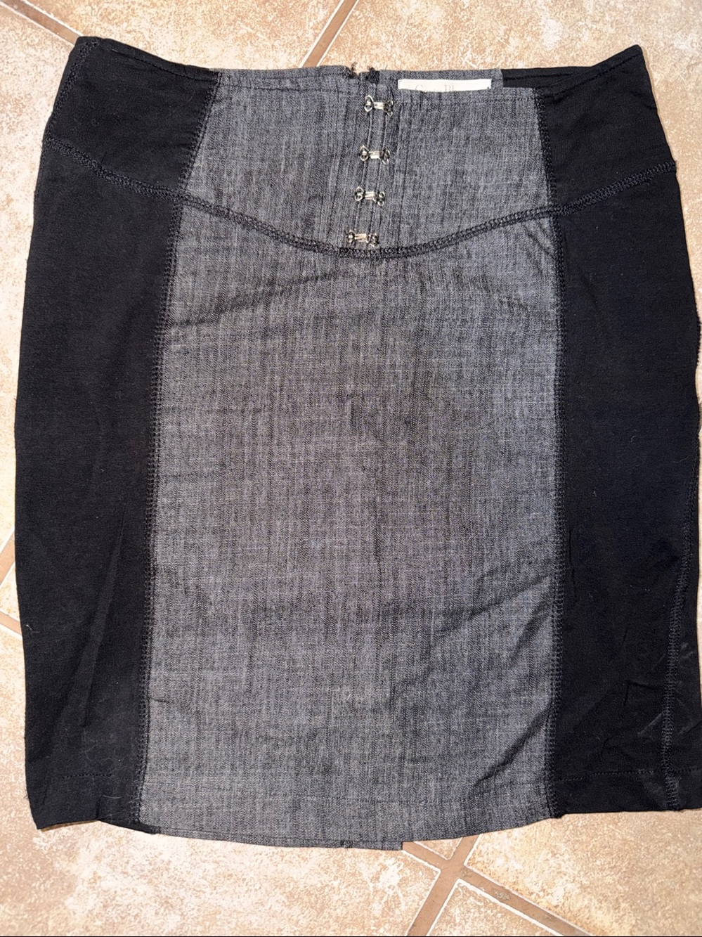 Costa Blanca Black and Gray Panel Pencil Skirt
